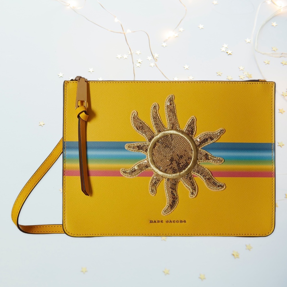 🎉HP🎉 Marc Jacobs Rainbow Flat Crossbody Leather Envelope Style Bag
